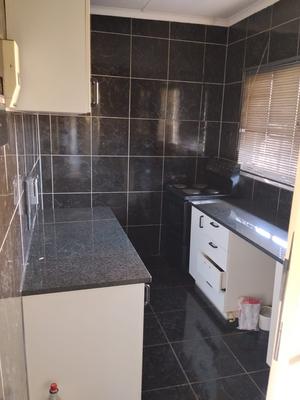 Apartment / Flat For Rent in Windsor West, Randburg
