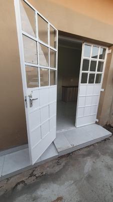 Bachelor Cottage  For Rent in Kensington, Johannesburg