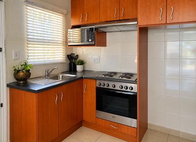 Apartment / Flat For Rent in De Wetshof, Johannesburg
