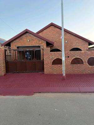 House For Rent in Protea North, Soweto